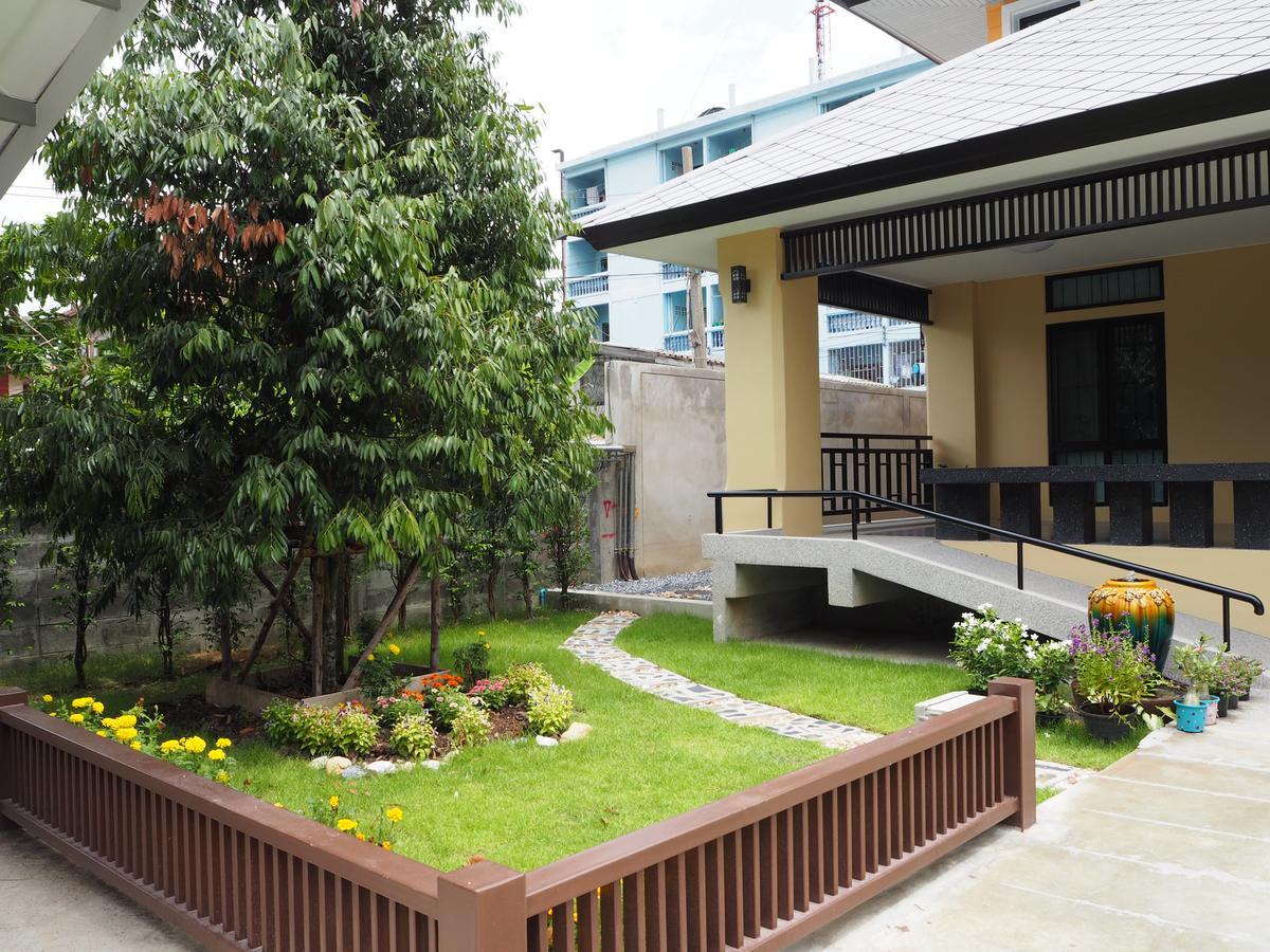 Sukhumvit 50 Garden Home Ban Khlong Nang Li Extérieur photo