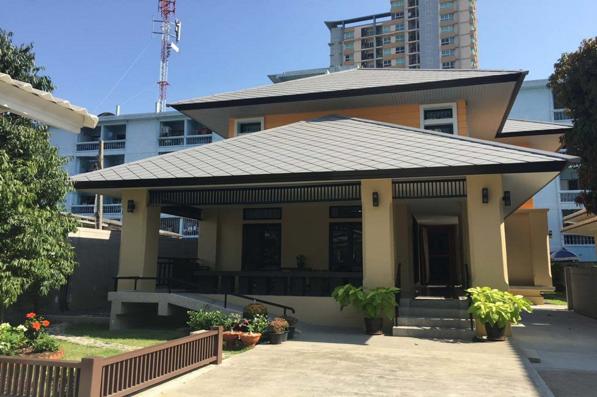 Sukhumvit 50 Garden Home Ban Khlong Nang Li Extérieur photo